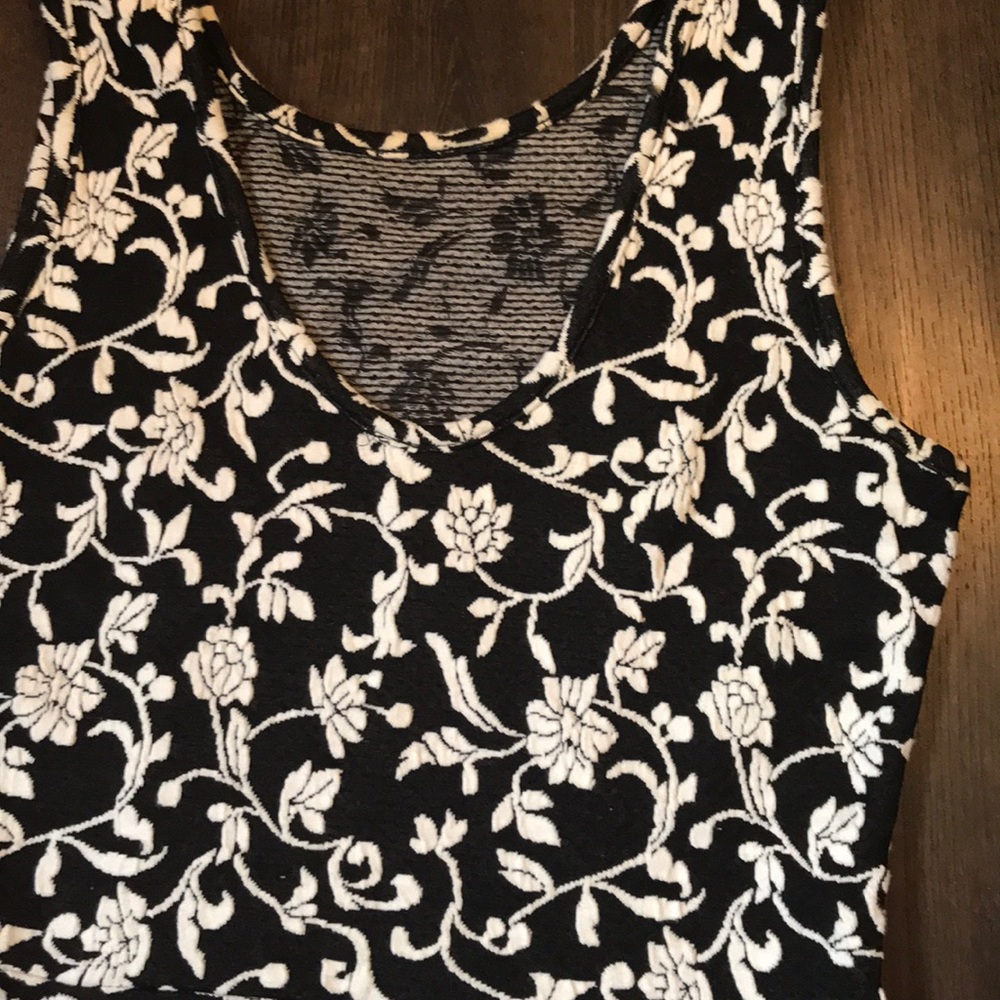 Tank top - Picture 2 of 3